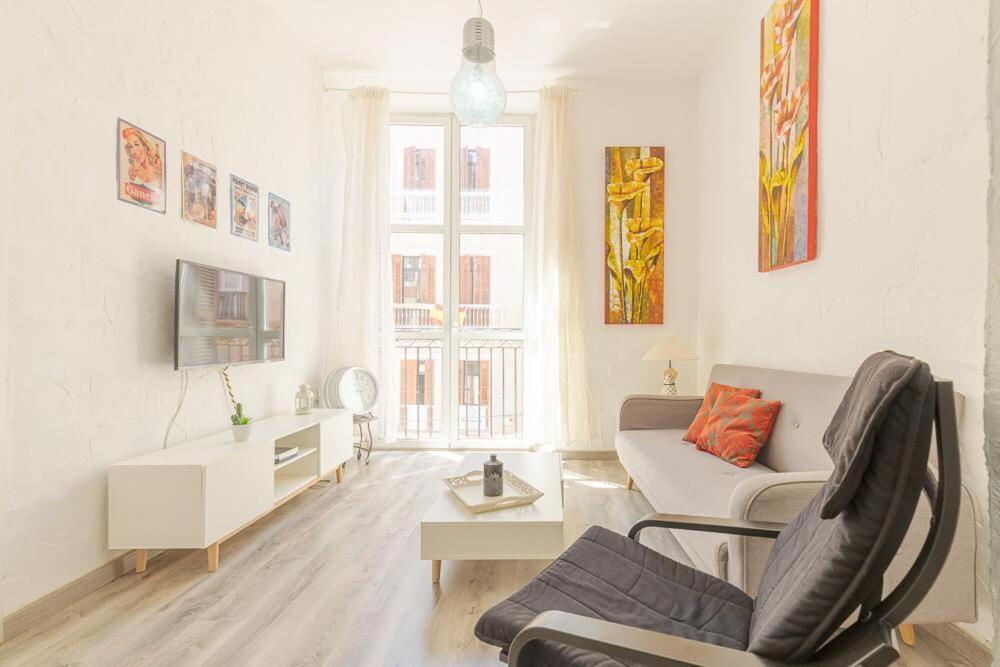 Beautiful Flat With Balcony And Wifi In Center Apartment Malaga
